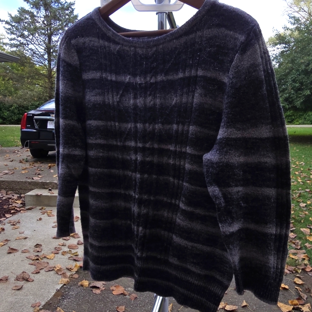 Christopher Banks L/P light sweater